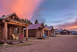 2018_TriC-Cabins_Cabins-01_web